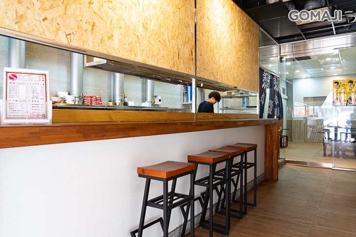 路弁攤 丼飯.炒泡麵專賣