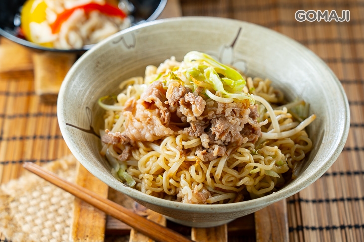 秘製醬炒牛炒泡麵