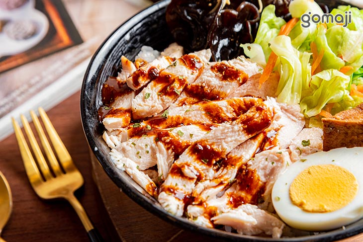 川味麻辣雞肉飯