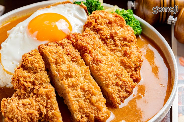 黃金豬排咖哩飯