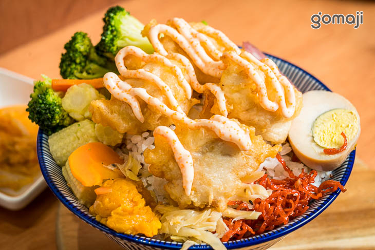 炆烤明太子唐揚雞丼