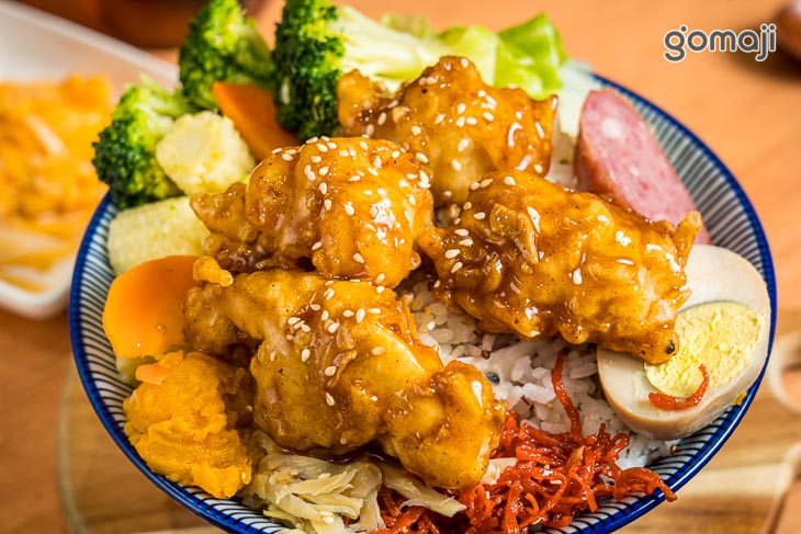 秘製醬燒唐揚雞丼