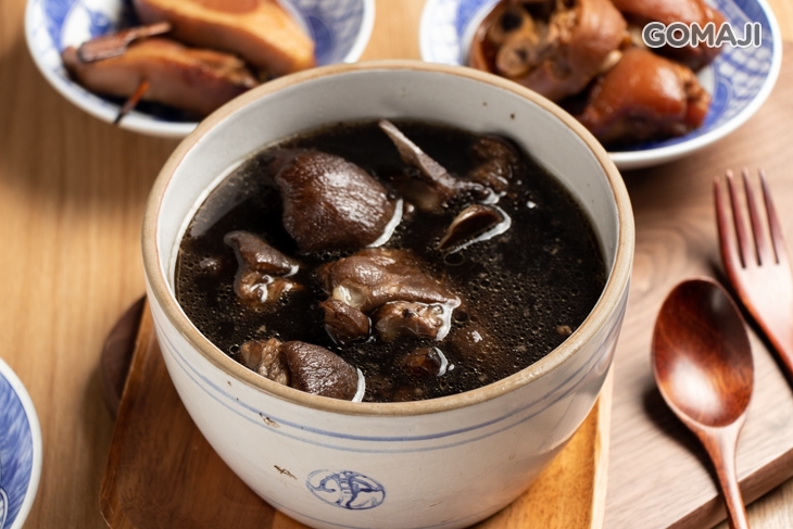 藥膳豬腳湯