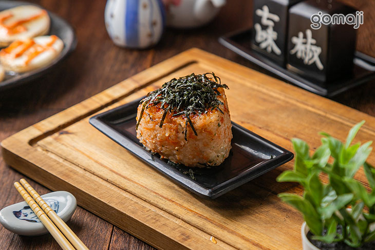 鮭魚起士烤飯糰