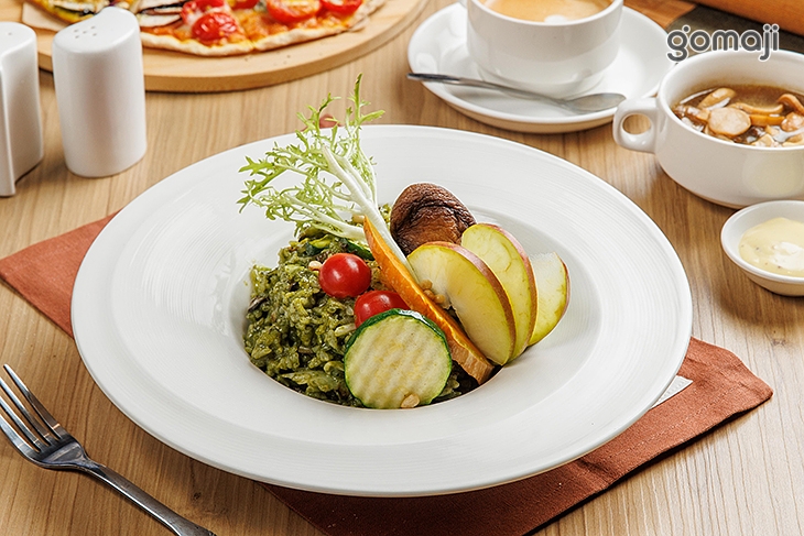 蘿勒松子野菇燉飯