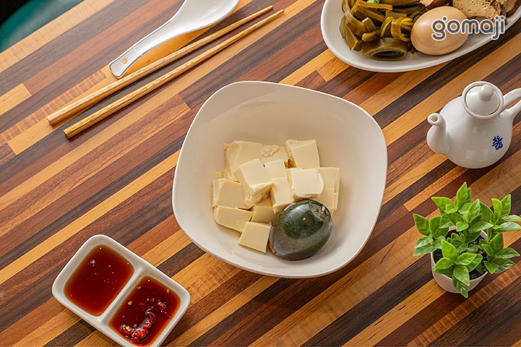 皮蛋豆腐