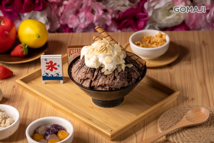 奶蓋脆笛杏仁巧克力雪花冰
