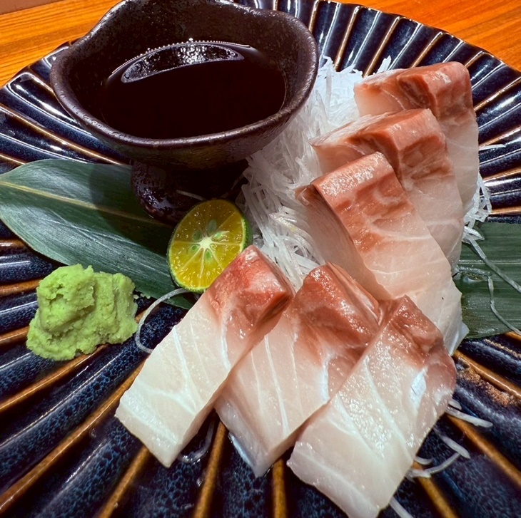青魽生魚片