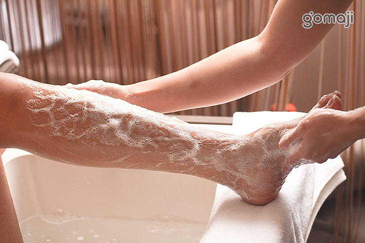 足膝清潔+足膝去除老廢角質