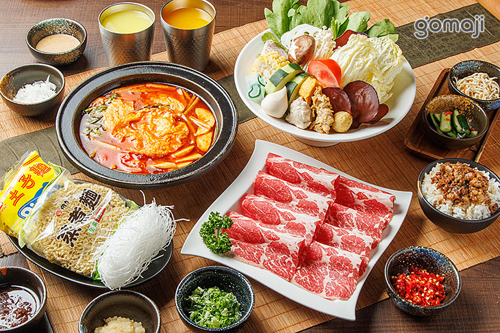 番茄菌菇鍋-極嫩霜降牛