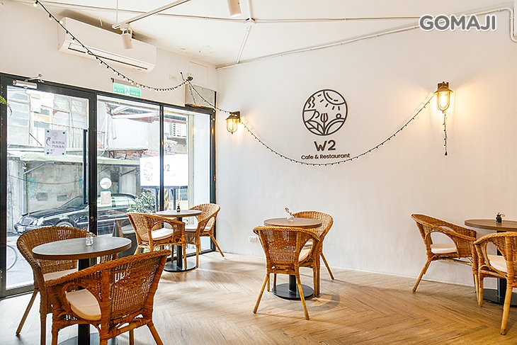 W2 Cafe & Restaurant