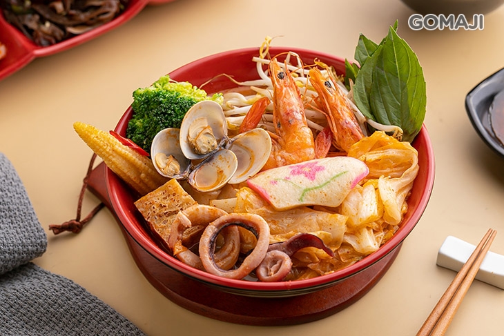 椰香海鮮酸辣湯河粉