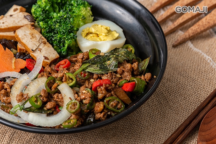 暹邏香辣豬肉拌飯