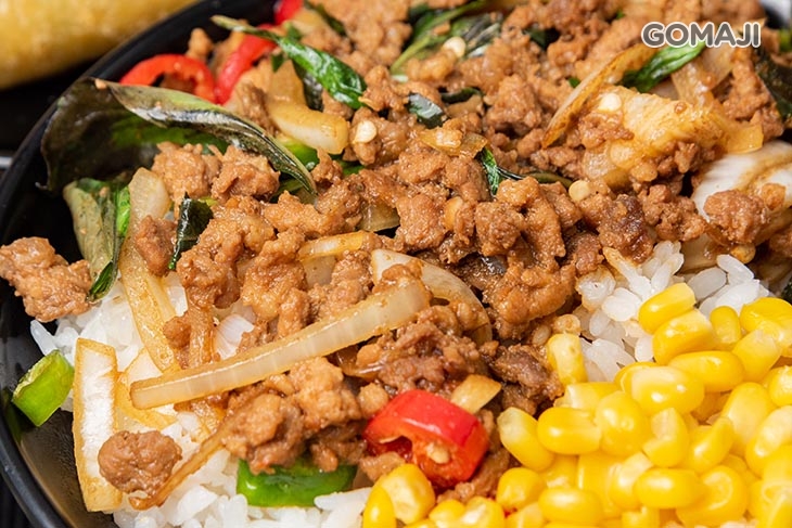 暹羅香辣豬肉拌飯