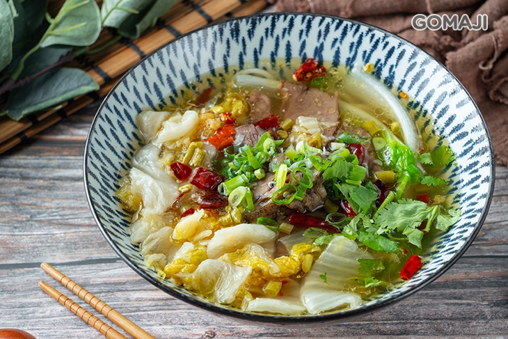秘醰酸白菜牛肉麵