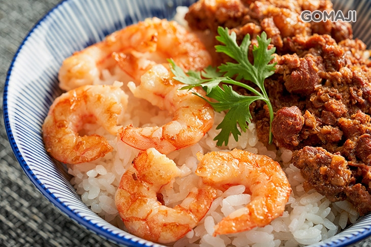 蝦仁滷肉飯 