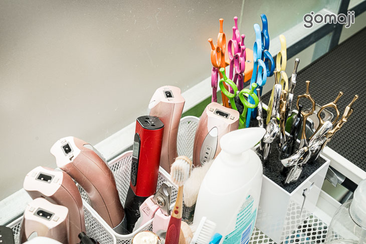 a bathing cat貓毛很多(台中店)