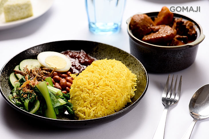 咖哩雞椰漿飯