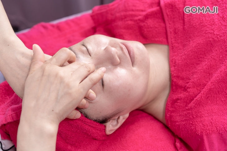 3C眼周舒緩按摩