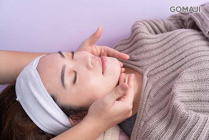 手技臉部舒緩按摩