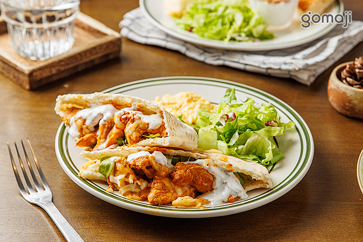 香料優格雞-口袋餅