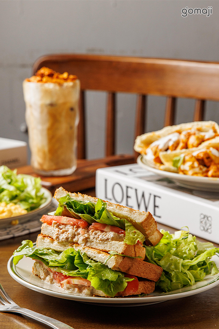 鮪魚沙拉烤三明治