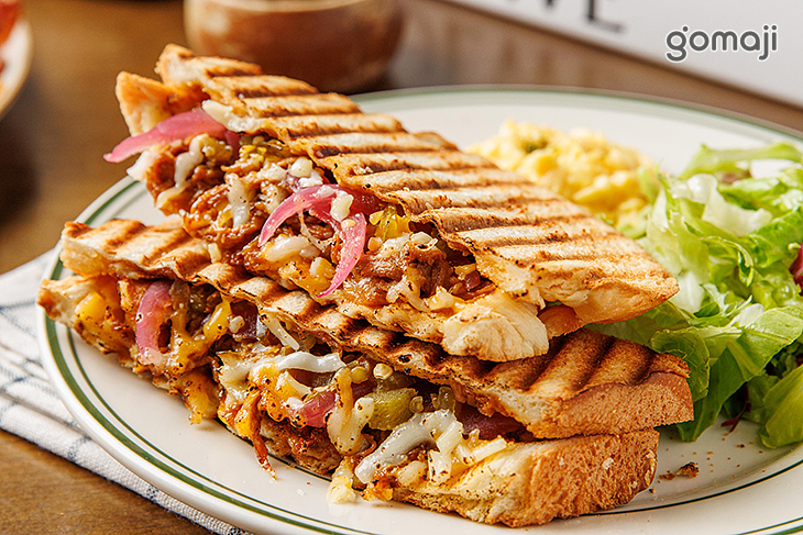 慢燉辣豬肉-熱壓吐司