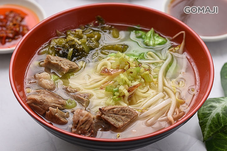 骨仔肉湯麵