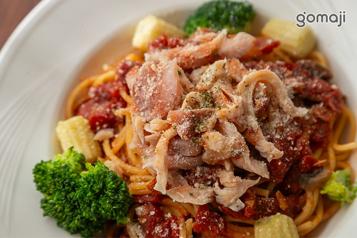 茄香紅醬燻雞義大利麵