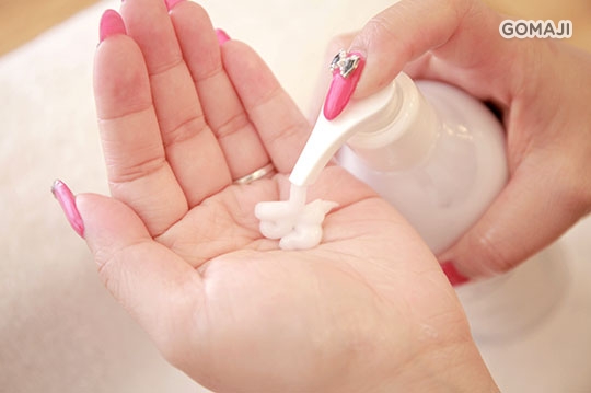 BCL有機精華乳 + 護甲油