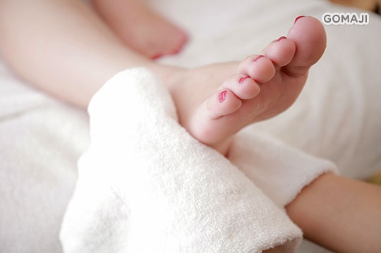 BCL有機足底硬皮軟化 + 足底硬皮去除 + 熱毛巾清潔