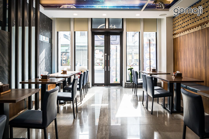 兆曜拉麵．丼飯