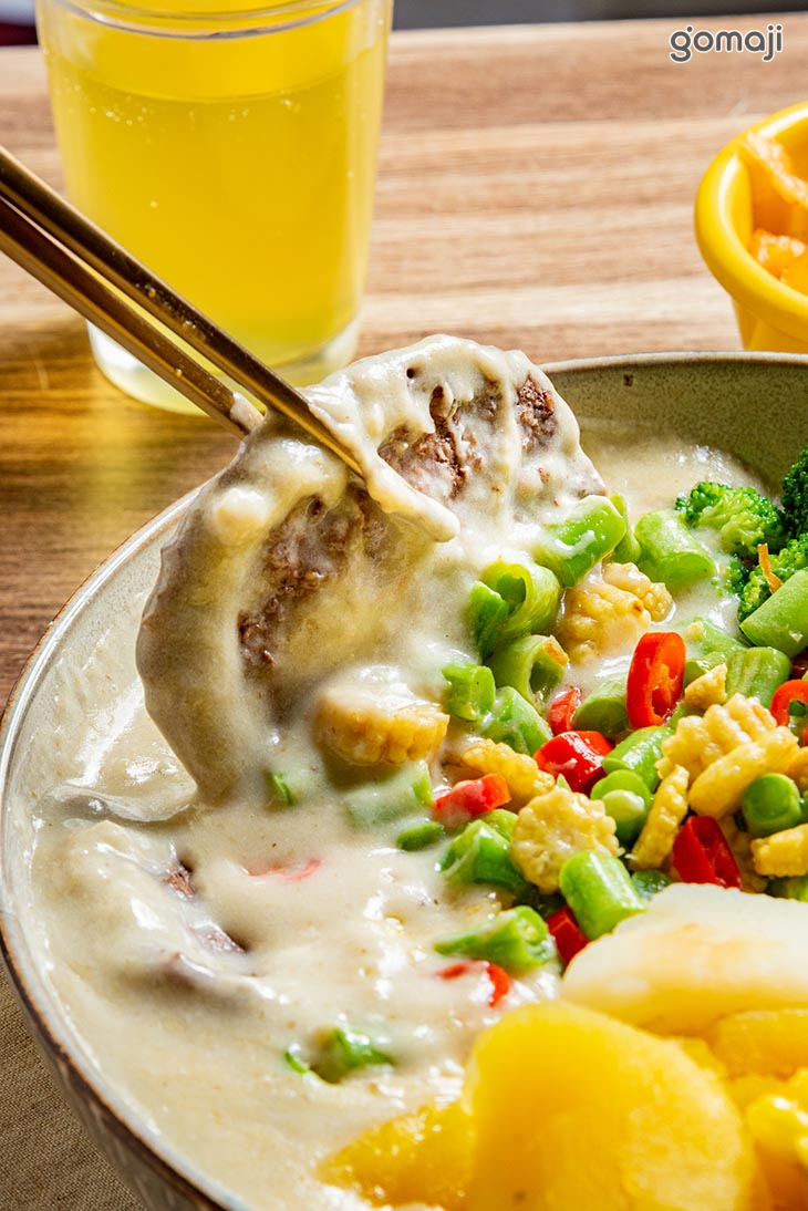 泰式嫩煎牛肉排(雙片)咖哩飯