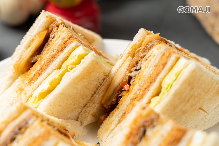 泡菜燒肉蛋總匯 