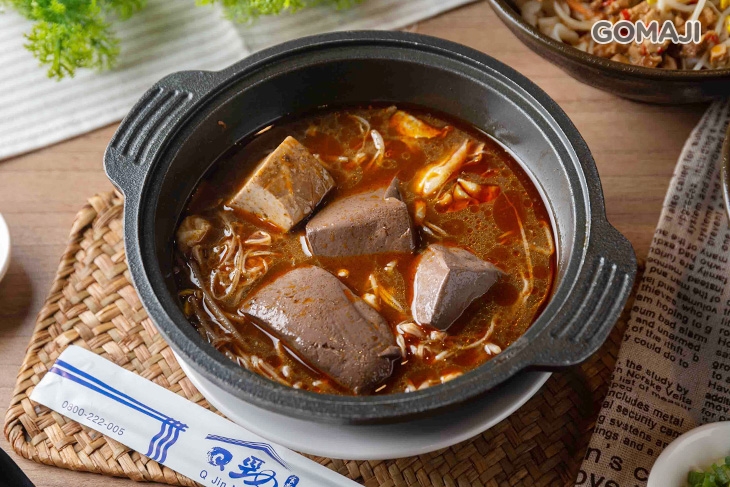 麻辣鴨血