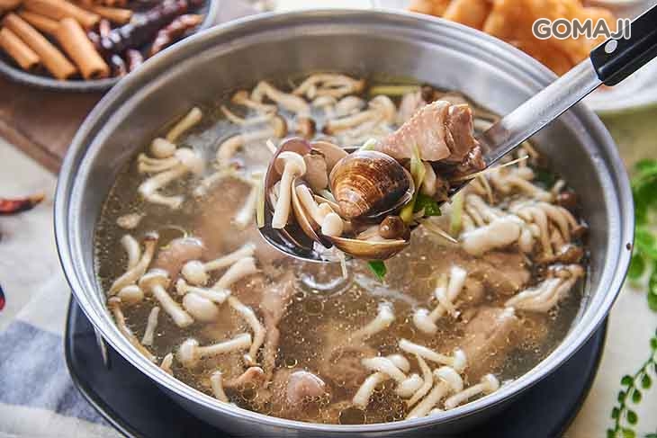蒜頭蛤蜊雞湯