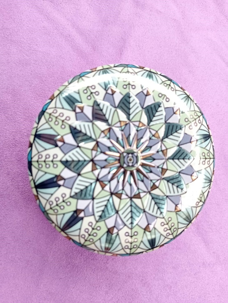 浮雕曼陀螺鑽石藍