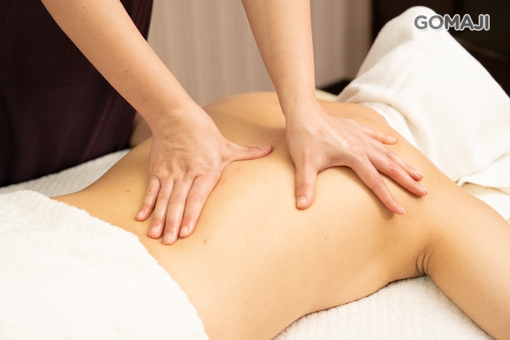 全背手技精油放鬆按摩