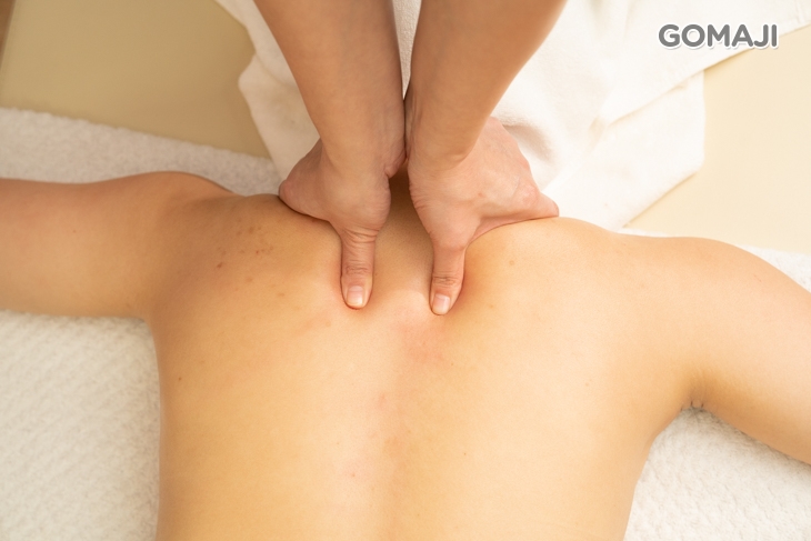 全背手技精油放鬆按摩