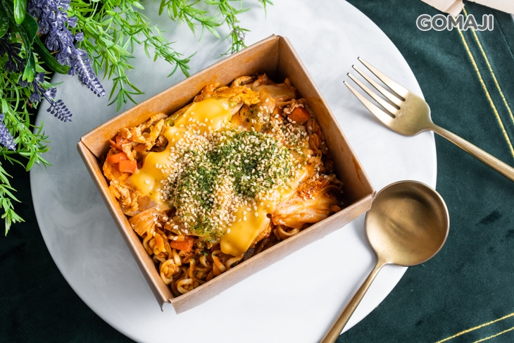 韓國辣雞泡菜風味鐵板麵
