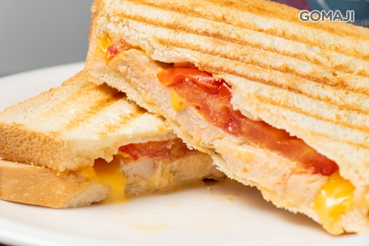 嫩雞舒肥帕尼尼