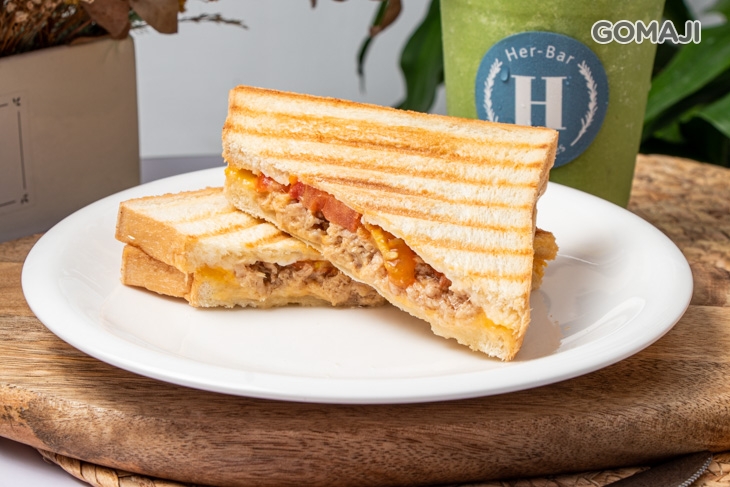 油漬鮪魚起司帕尼尼