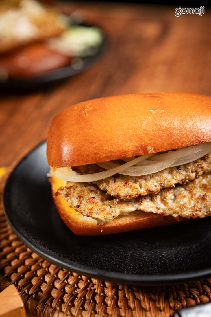 特製肉洋蔥饅頭