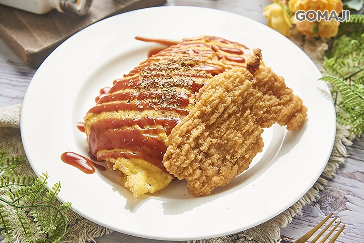 雞腿蛋包飯