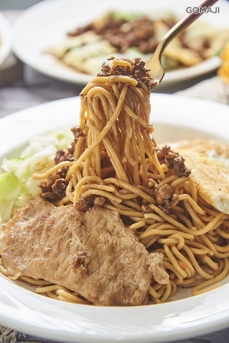 烤肉炒麵