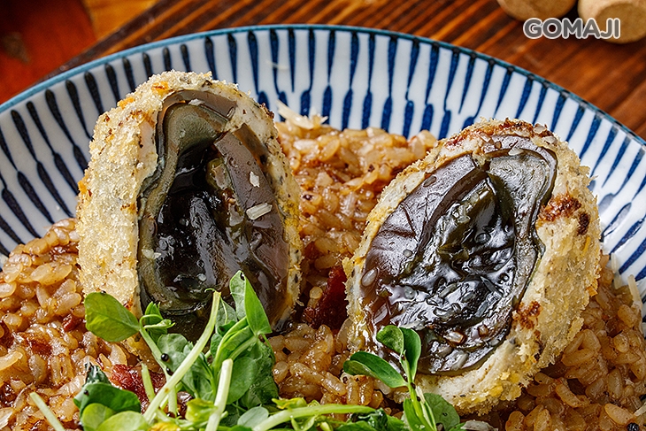 黑松露佐松花蛋燉飯