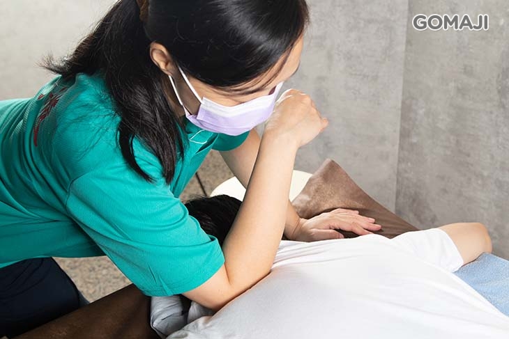 全身經骨活絡指壓按摩