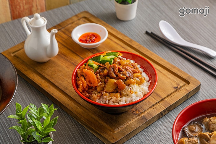 香共共滷肉飯