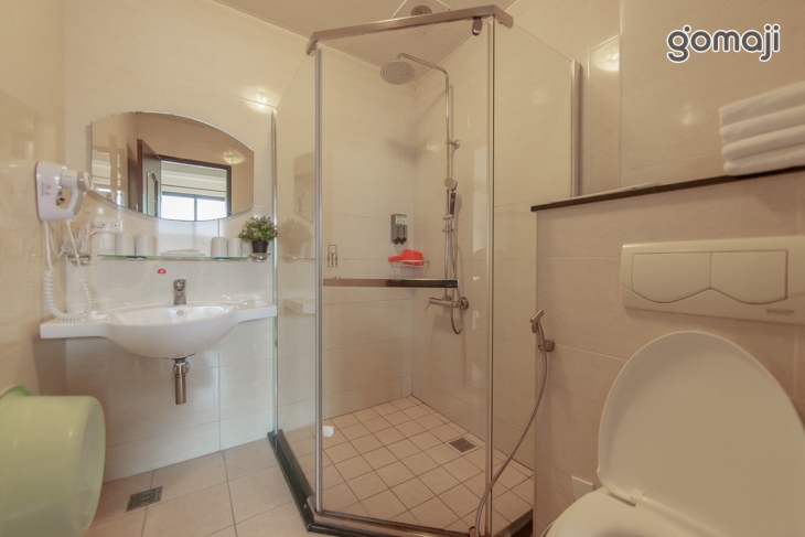 溜滑梯四人房(3)