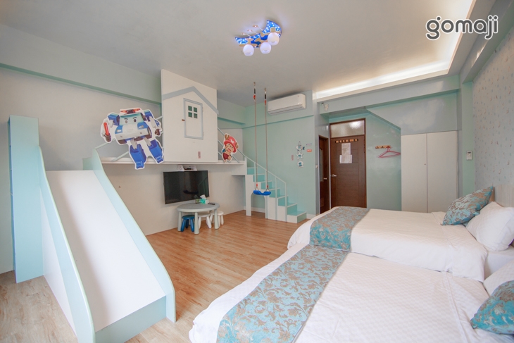 溜滑梯四人房(B)